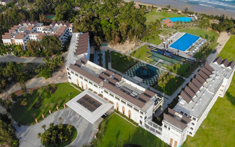 MUINE BAY RESORT